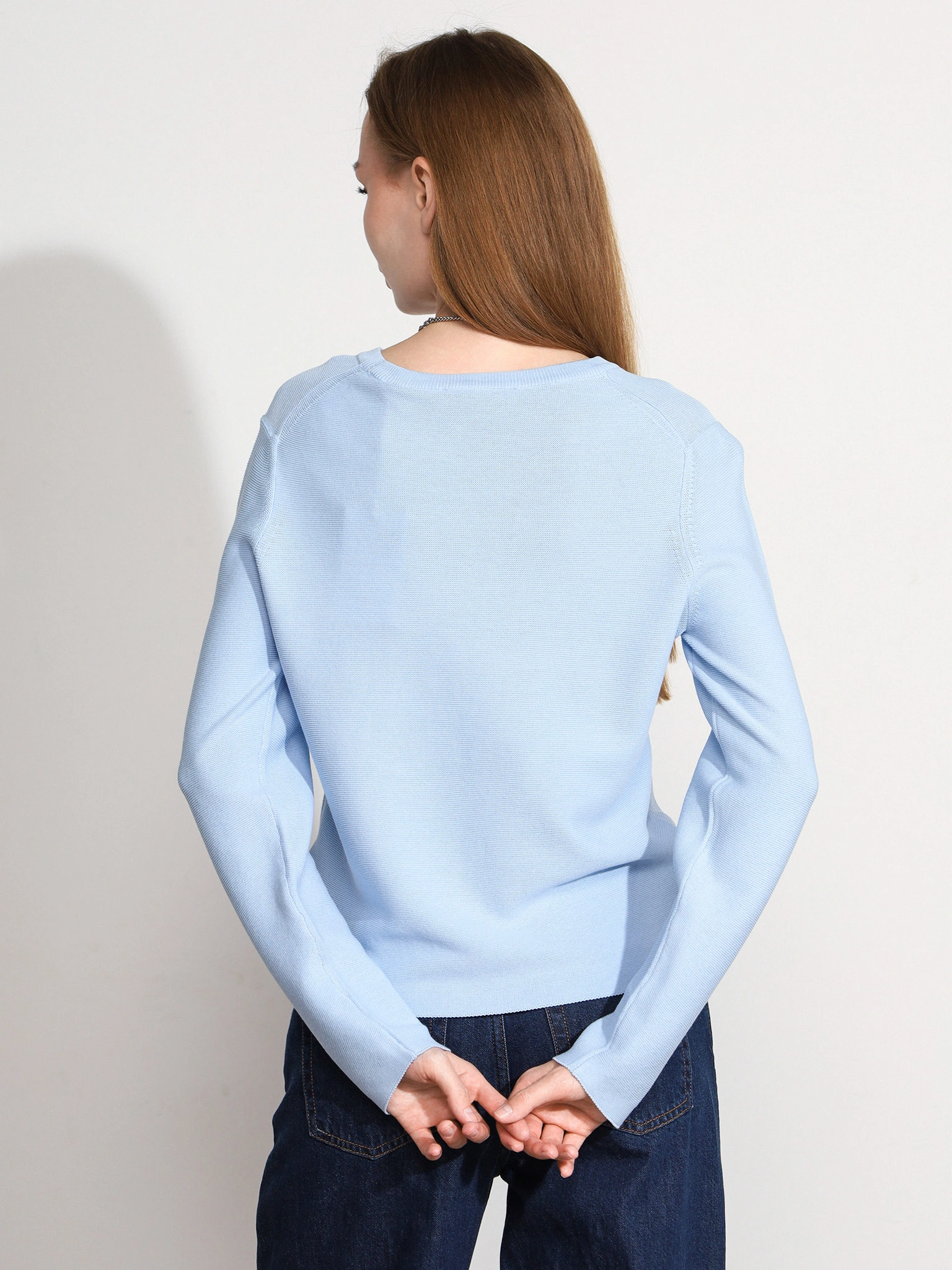 Пуловер голубого цвета из хлопка